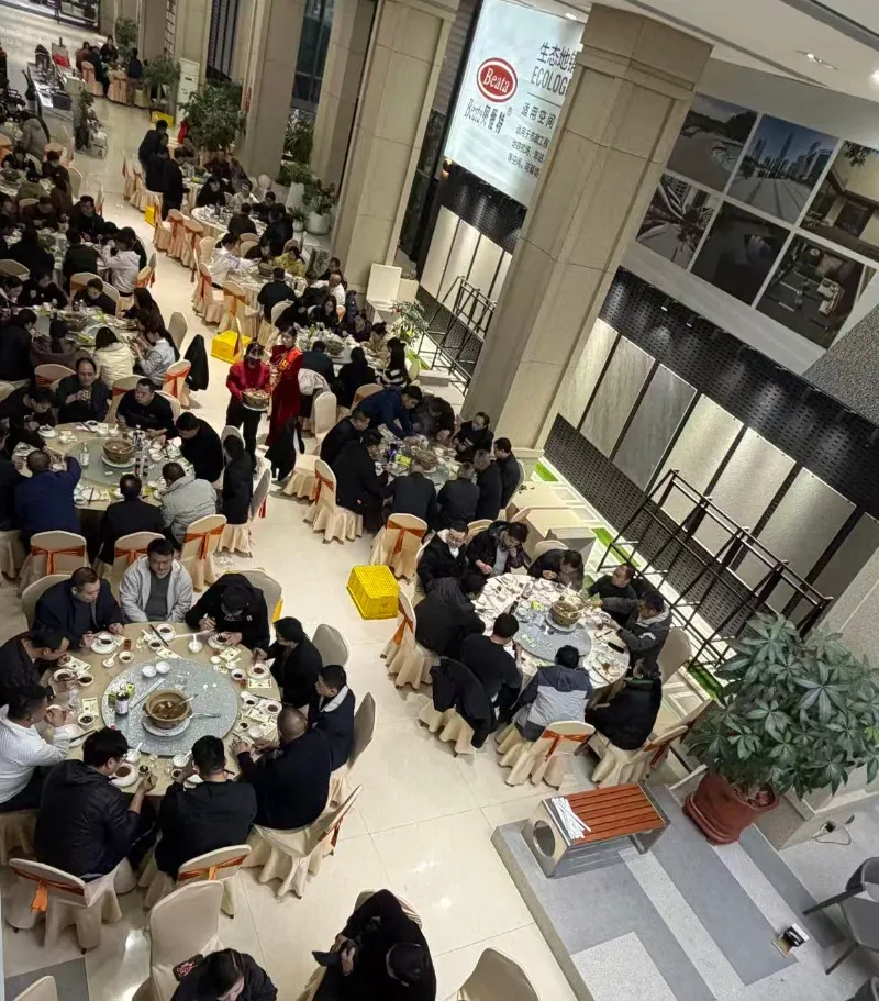 Pesta Akhir Tahun Beata Keramik Sukses | Asil Ngluwihi 400 Yuta RMB kanggo Taun Anyar, Produk Anyar kanggo Debut ing Xiamen INT'L Stone Fair