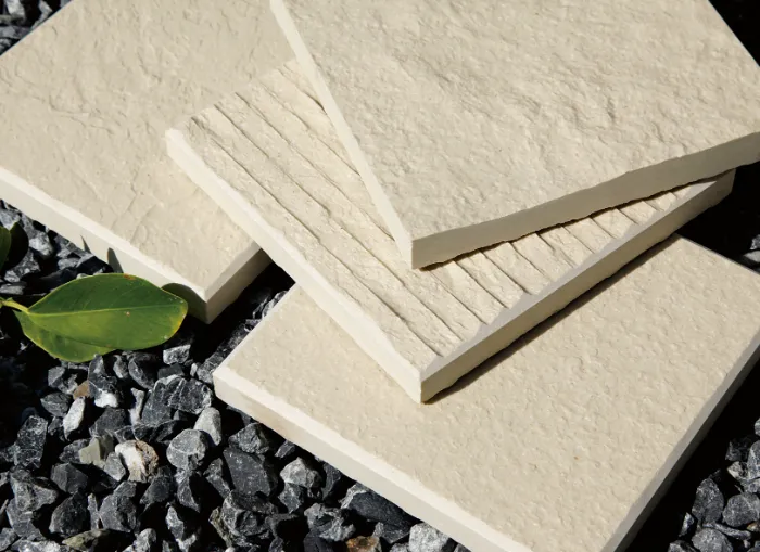 Ngluwihi Estetika: Cara Ngatasi Kesenjangan Daya Tahan ing Landscaping Modern?